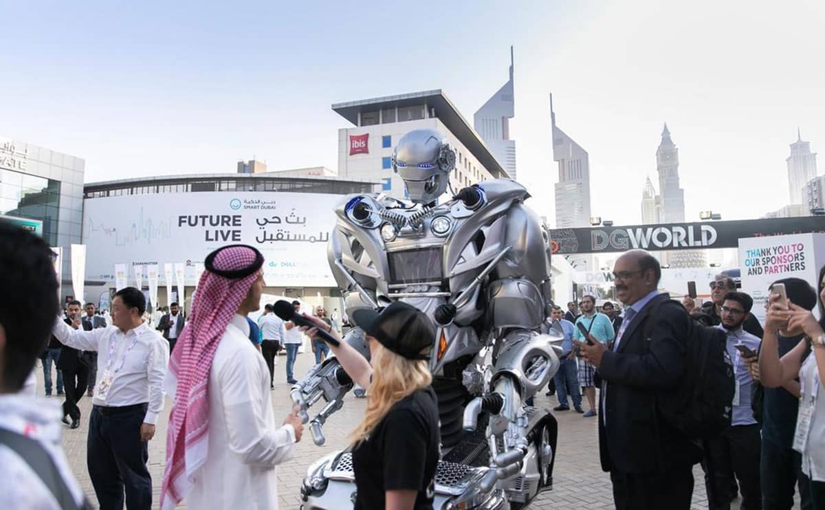 بازدید شیخ محمد از نمایشگاه جیتکس دبی